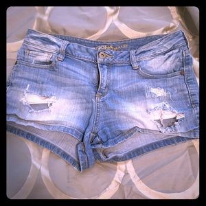 Arizona Denim- Shorts - Ripped- Size 7